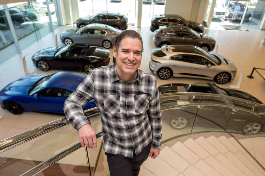 Sign of pandemic-era optimism: Galpin Motors rolls Land Rovers into newly renovated dealership