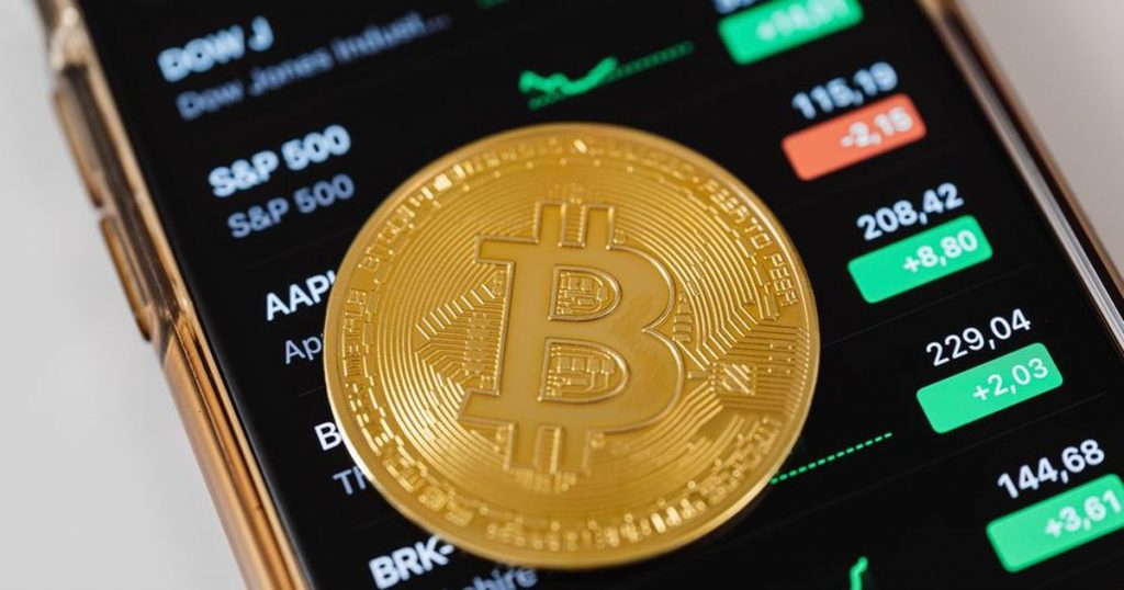 Take your cryptocurrency knowledge to the next level with this online bundle