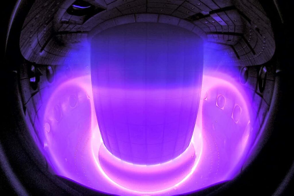 DeepMind uses AI to control plasma inside tokamak fusion reactor