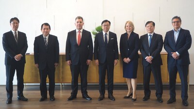 left: Hiroshi Tanaka, General Manager of the Carbon Neutral Transformation Department; Masahiko Sawa, Director of Idemitsu; Cesar Norton, President and CEO of HIF Global; Shunichi Kito, Representative Director, President and CEO of Idemitsu; Clara Bowman, COO of HIF Global; Susumu Nibuya, Representative Director of Idemitsu; and, Ignacio Hernandez, CEO of HIF Asia Pacific.