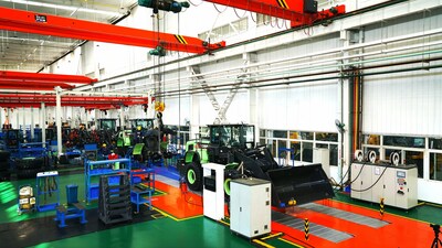 XCMG Commissions the World’s First New Energy Loader Production Line